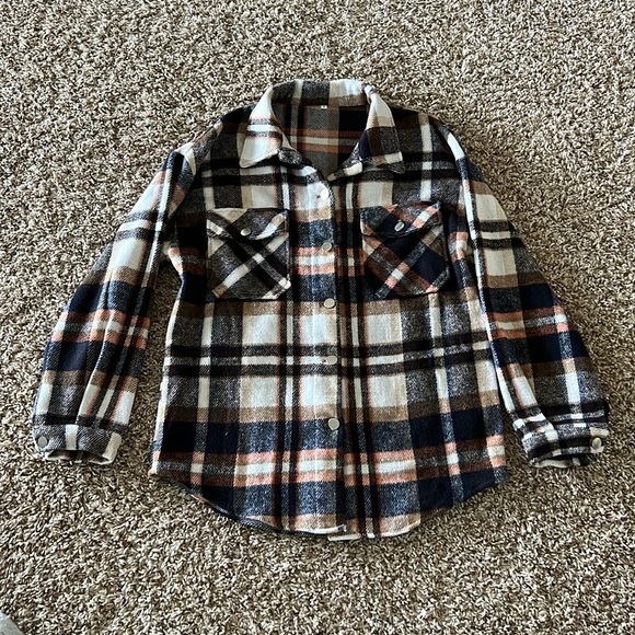 Amazon Jackets & Blazers - Women’s Plaid Shacket
